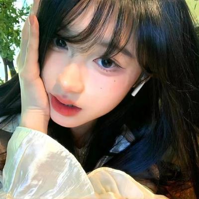 我想变成鸟，所以跳起来